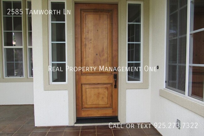 Building Photo - 2585 Tamworth Ln