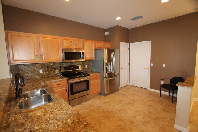 Foto del edificio - 1056 Hampton Cir