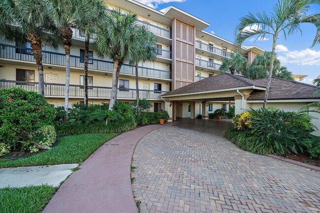 Building Photo - 2601 Marina Isle Way