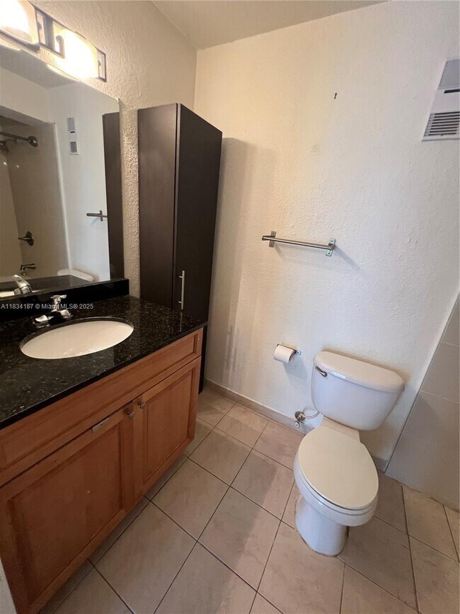 Foto del edificio - 10680 SW 155th Pl