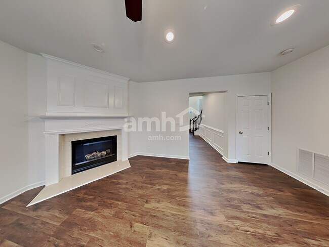 Foto del edificio - 1614 Bradmere Ln