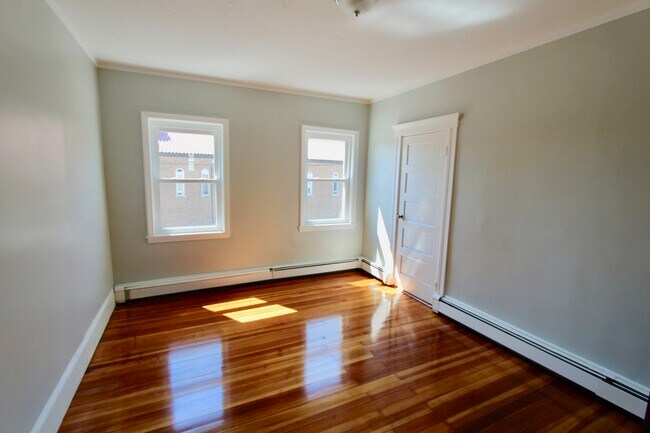 Foto del edificio - 508 Revere St
