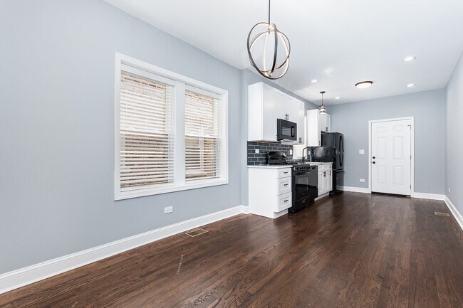 Foto del edificio - 1702 N Meade Ave