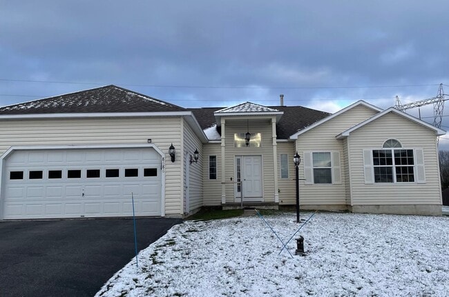 Building Photo - 8686 Lavender Ln