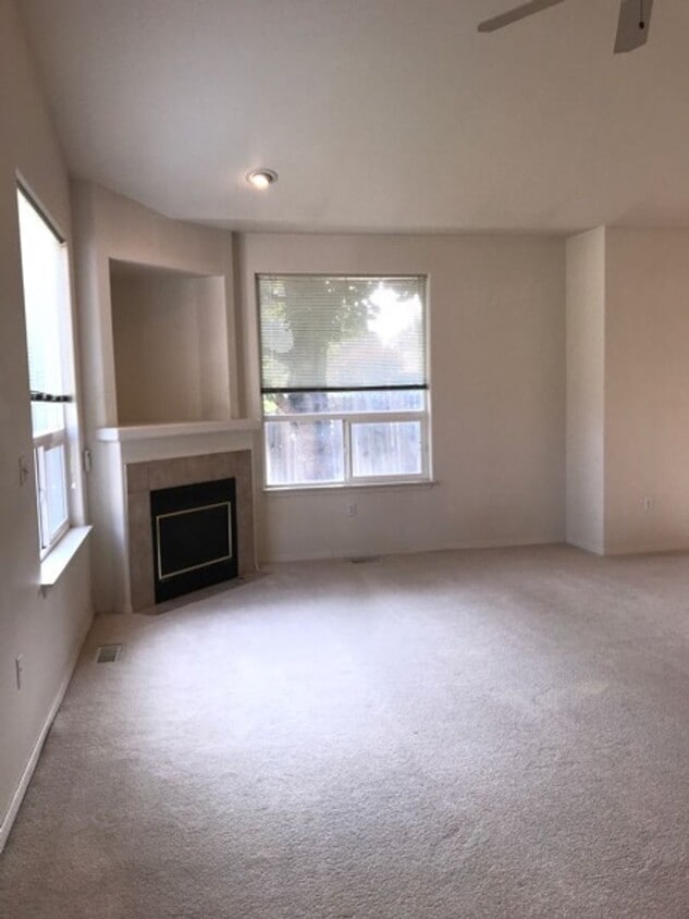 Primary Photo - 602 Windemere Cir