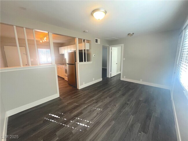 Foto del edificio - 221 S 10th St