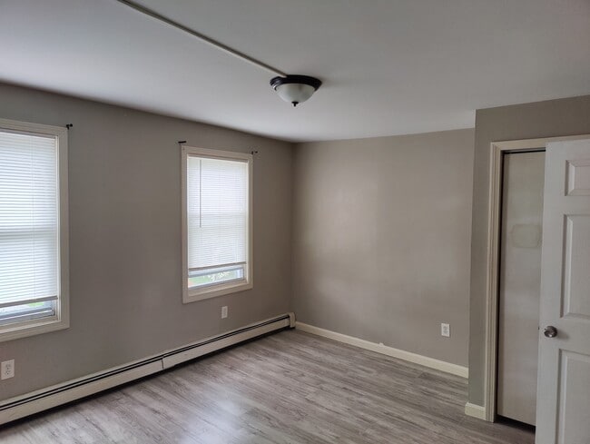 Building Photo - 165 Merrimack St