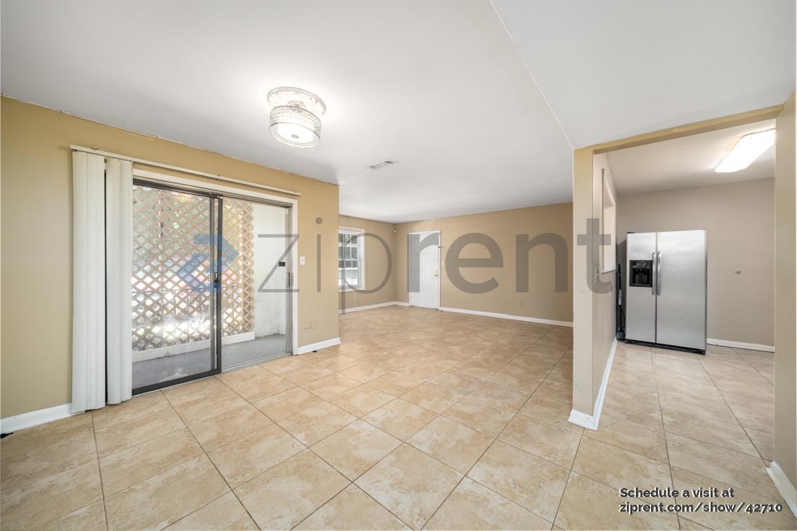 Foto principal - 900 Mell Ave