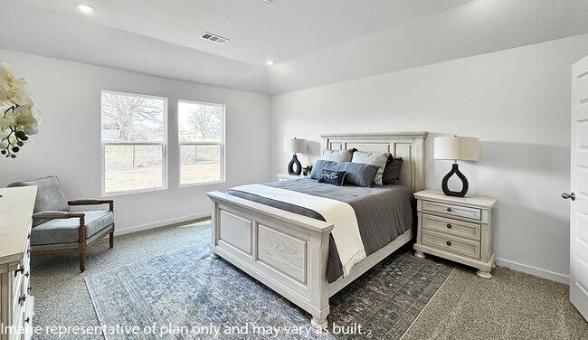 Building Photo - 3030 Loredo Ln