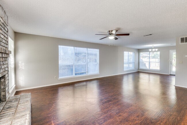 Foto del edificio - 8605 Mystic Trail