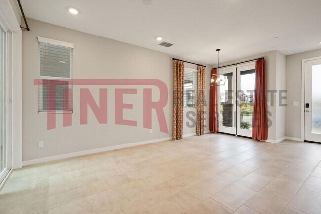 Building Photo - Amazing 3 bedroom home in Sacramento