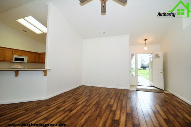 Building Photo - 3982 Cambria Dr