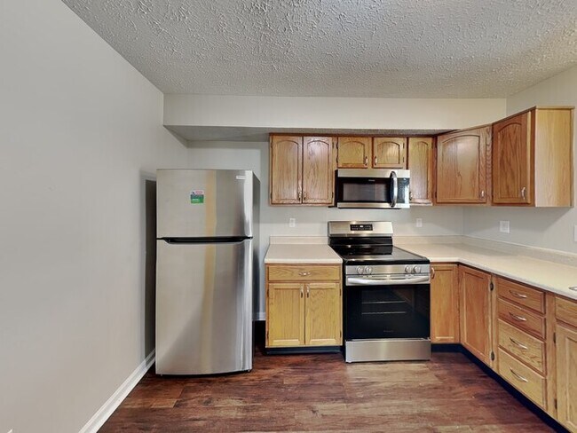 Foto del edificio - 1034 Halifax Ln