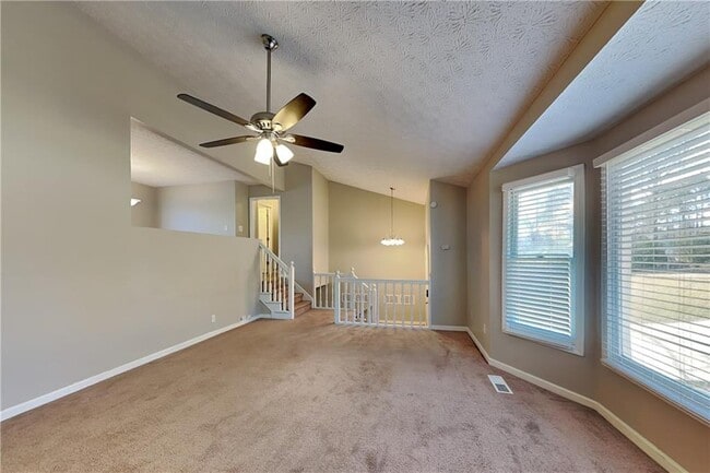 Building Photo - 43 Apple Jack Dr