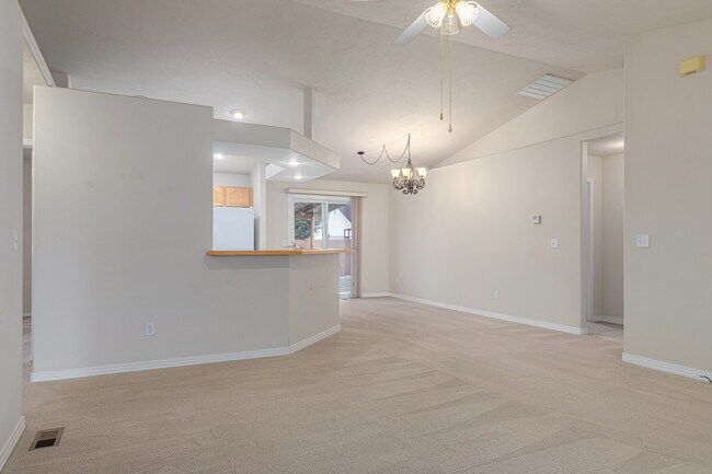 Building Photo - 2182 E Clarene St