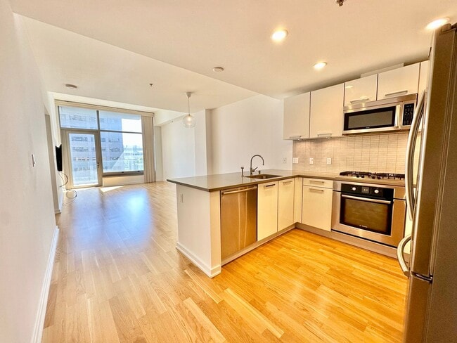 Photo - EPIC REA: GORGEOUS 1BD/ 1BA Condo w/ Amazing Views & Fabulous Rooftop