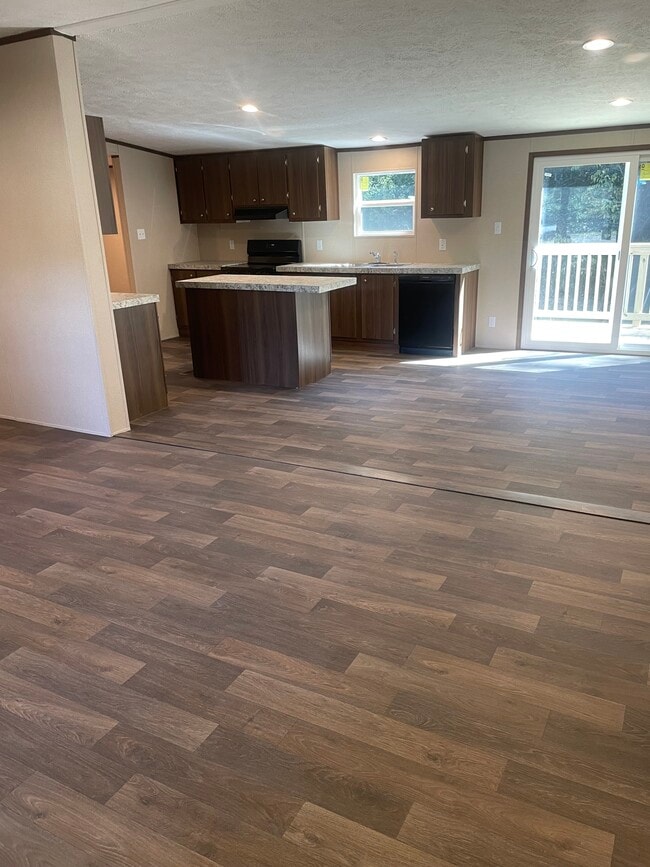 Building Photo - 3222 Hands Mill Hwy