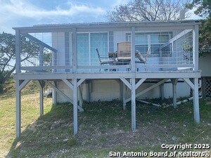Building Photo - 560 Mountain Dr