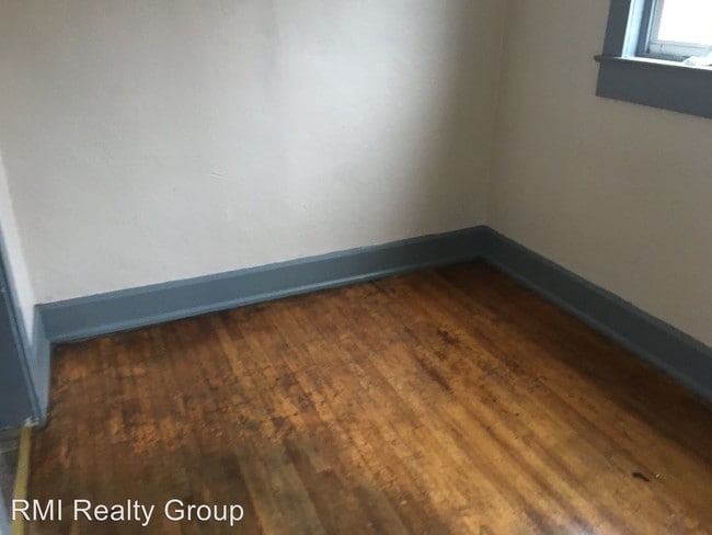 Building Photo - 1606 51st Street Ensley