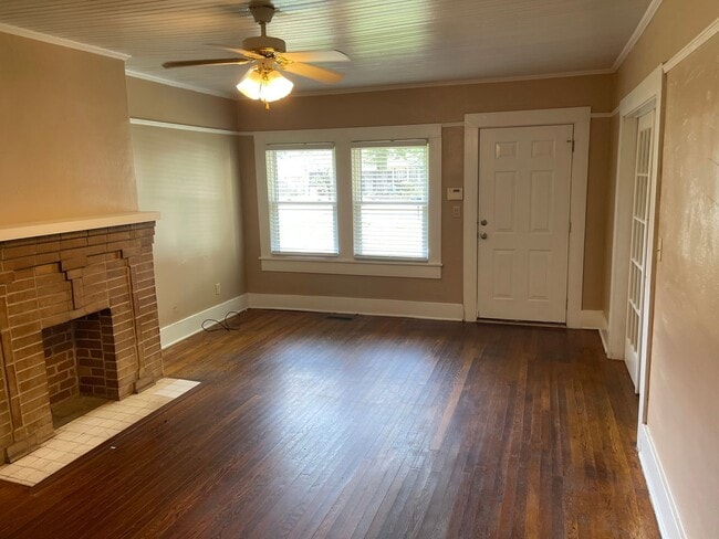 Building Photo - Samford Ave Duplex Available!