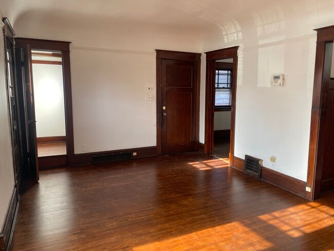 Building Photo - 2970 N 37th St