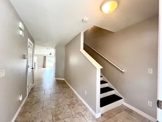 Foto del edificio - OVIEDO RENTAL!Wonderful 3 bd 2.5 ba corner...