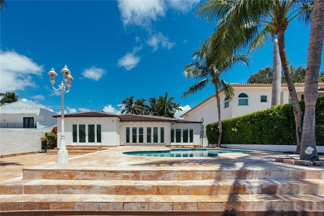 Building Photo - 72 S Hibiscus Dr