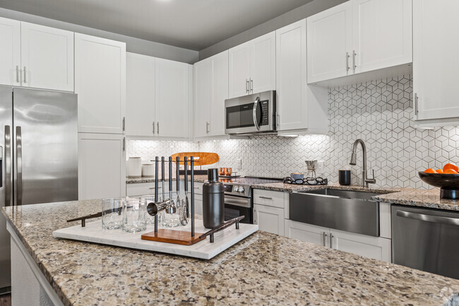 1BR, 1BA - 763SF - Kitchen - Alexan Gruene Crossing