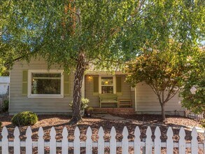 Building Photo - 7741 Greenly Dr