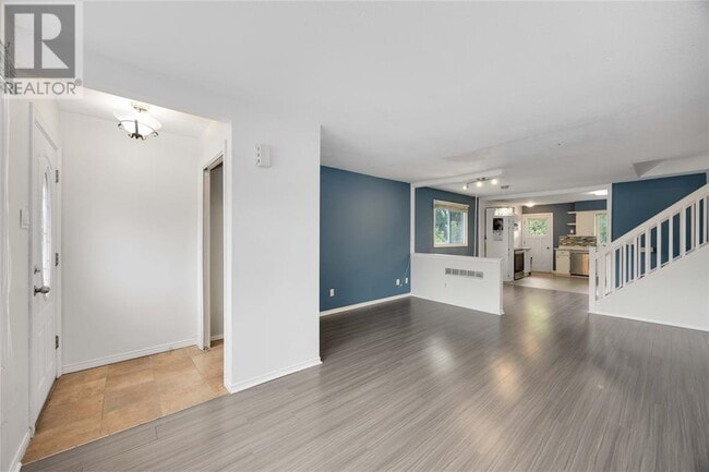 Building Photo - 226 Trudeau Dr