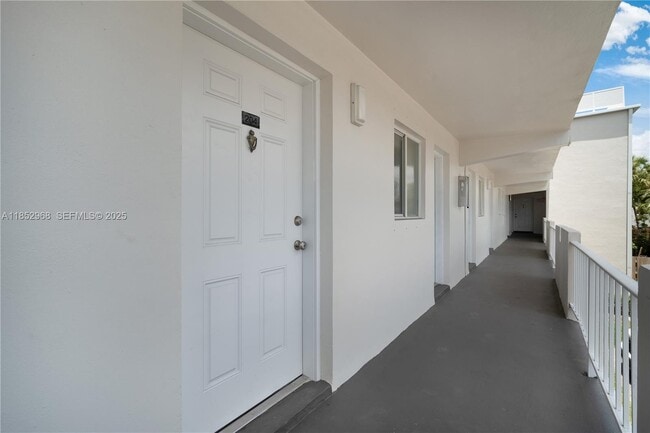 Building Photo - 7713 SW 88th St