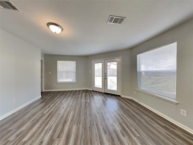 Building Photo - 1505 Wade Dr