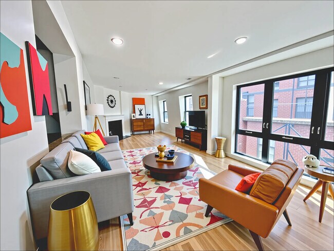 Foto del edificio - 1661-1663 Washington St. Unit 203