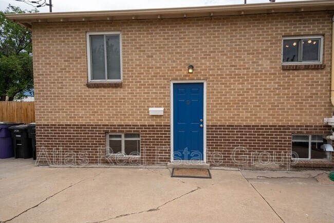 Building Photo - 1431 Zenobia St