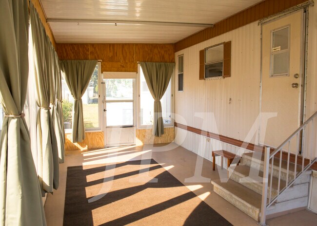 Foto del edificio - 4509 Autumn Palm Dr