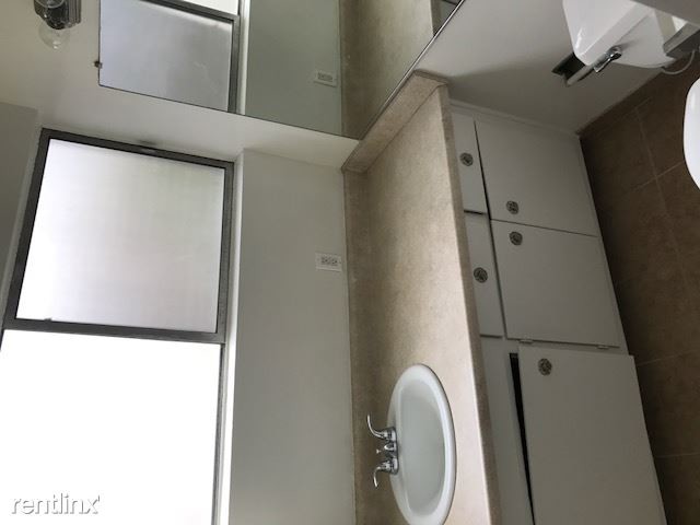 Foto del edificio - 2050 Rodney Dr