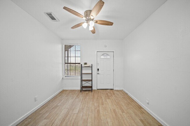 Foto del edificio - 701 28th St