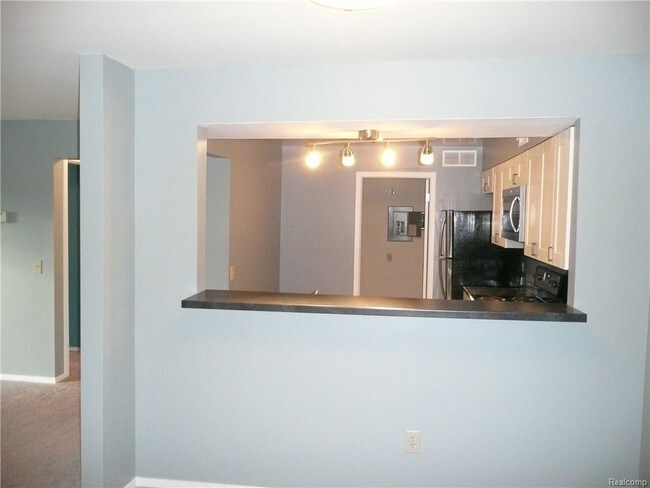 Building Photo - 2645 Greenstone Blvd