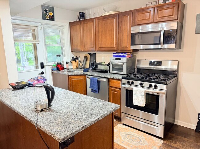 Foto del edificio - 148 Riverthorn Rd