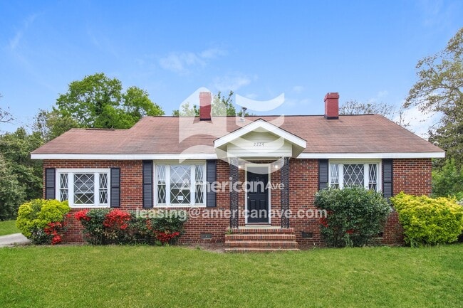 Building Photo - 2224 Harding Rd