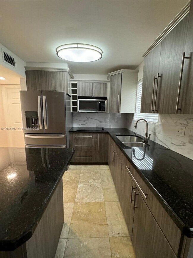 Foto del edificio - 6200 SW 131st Ct