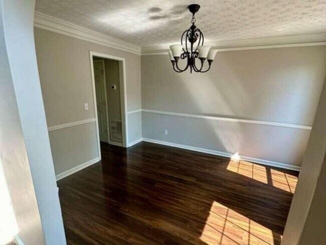 Foto del edificio - 4 Bedroom Single Family Home in McDonough