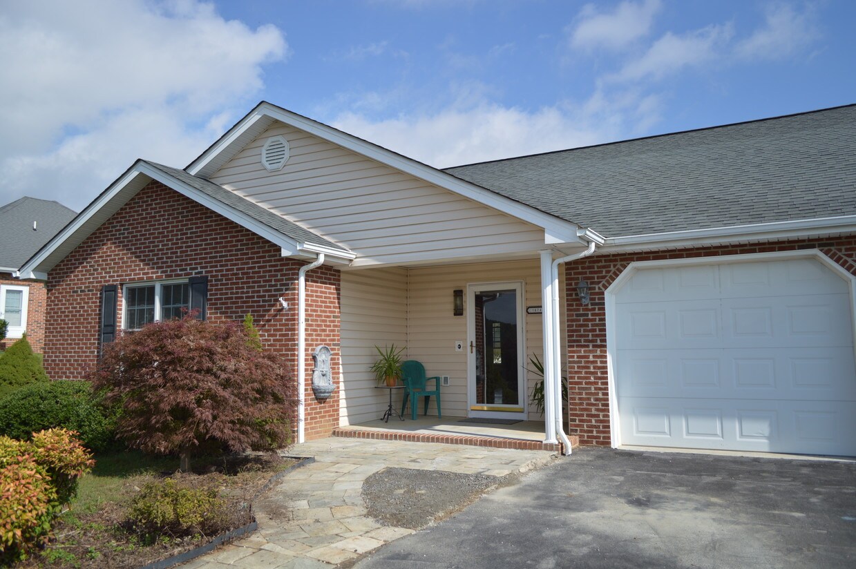 16743 Chase Ln, Abingdon, VA 24210 Townhome Rentals in Abingdon VA