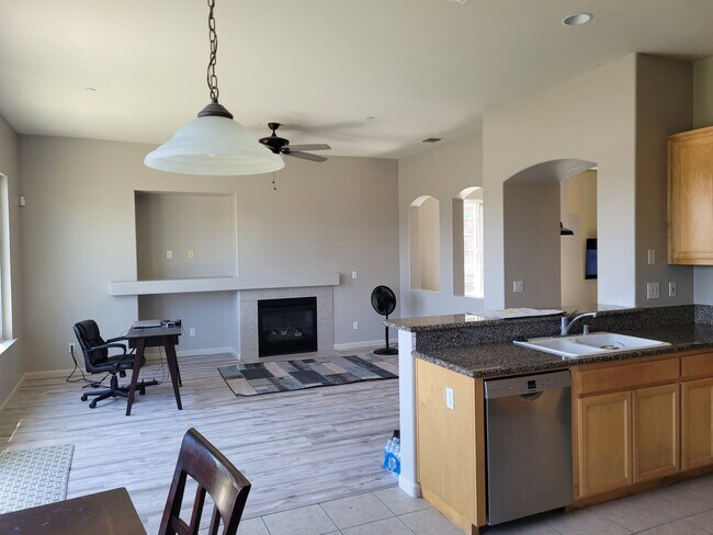 Building Photo - 1130 Smoky Hollow Dr