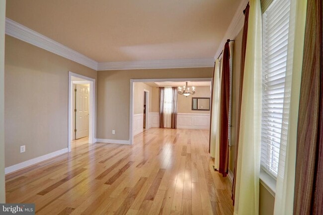Building Photo - 41779 Bristow Manor Dr