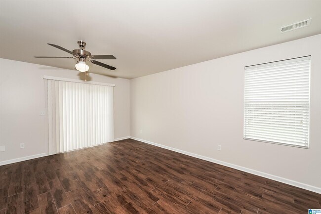Building Photo - 308 Reed Way