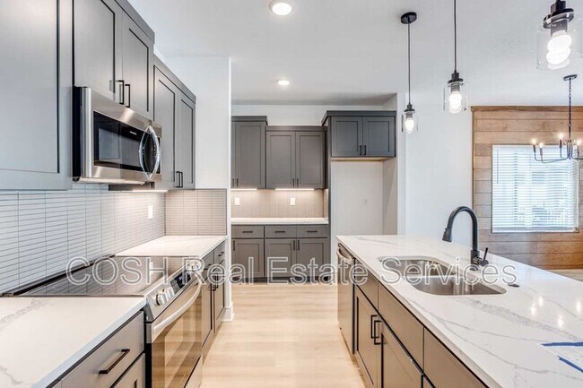 Foto del edificio - 8449 W 37th Ct N