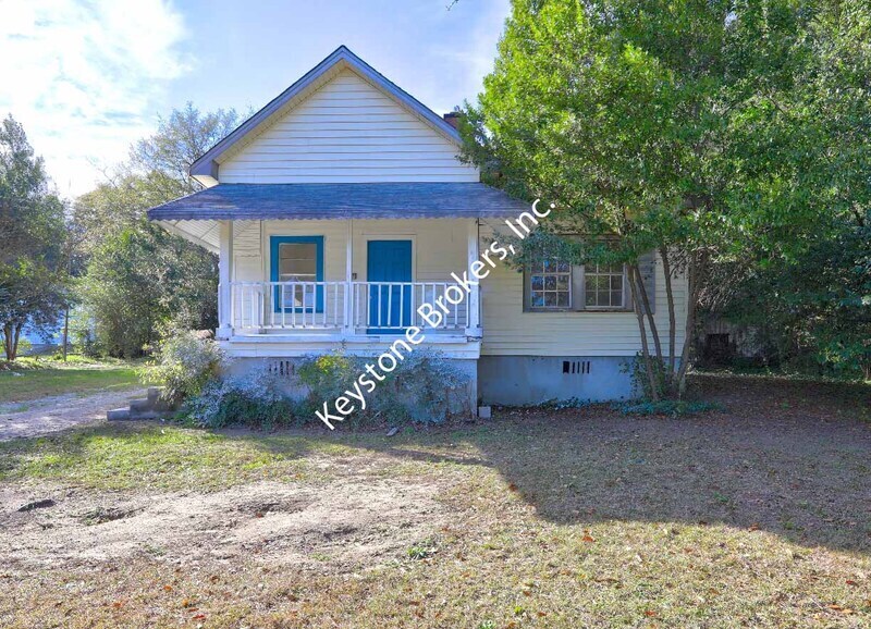 Foto principal - 760 Magnolia Dr