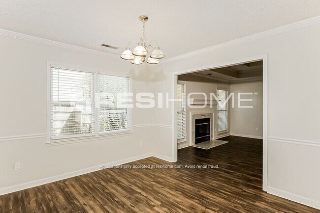 Building Photo - "LIMITED TIME OFFER: Get 1 month FREE RENT...