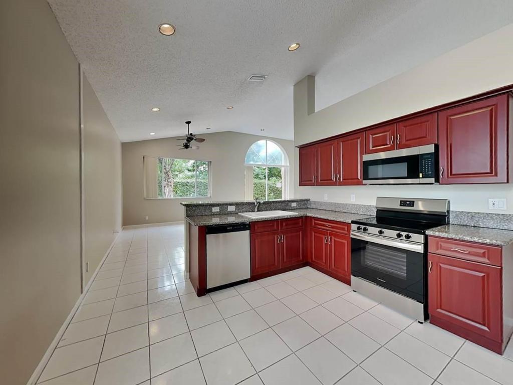 Primary Photo - 4095 NW 79th Ave